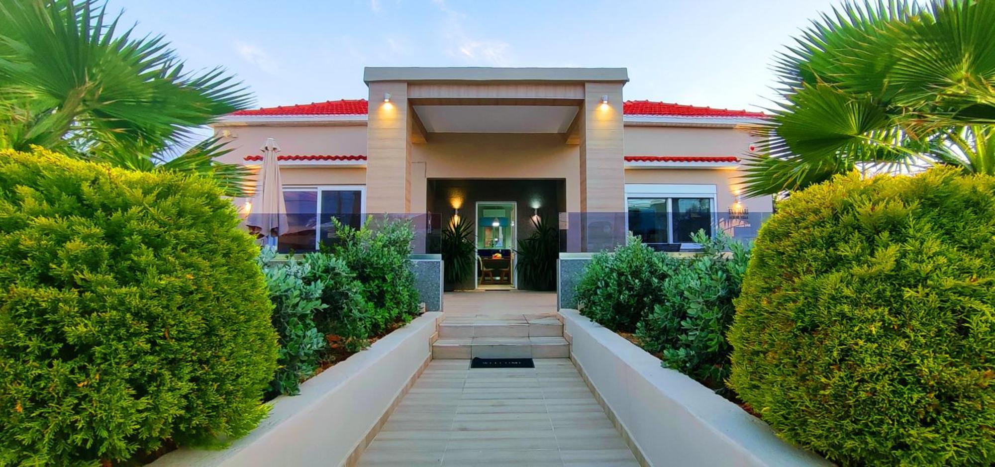 Luxury Villa Eva-Mari With Jacuzzi, 50M From The Beach Stalós Exterior foto